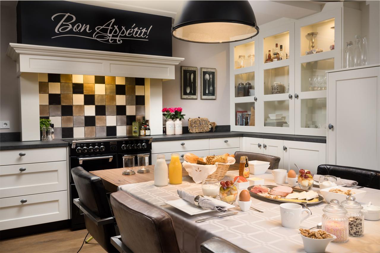 B&B Le Bon Vivant ไอนด์โฮเวน ภายนอก รูปภาพ